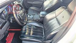 کرایسلەر 300